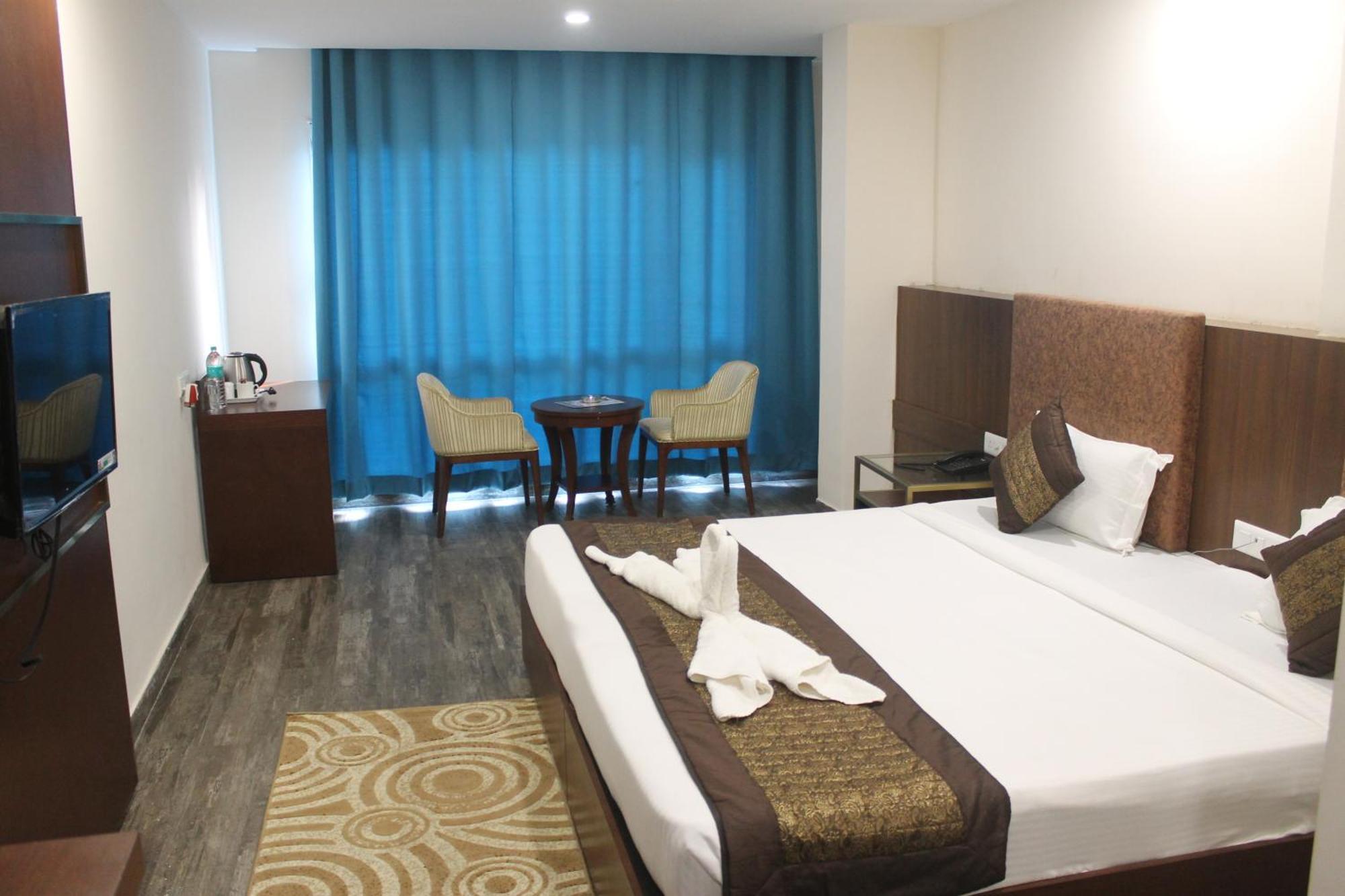 Hotel Sea N Sand - Berries Group 디가 외부 사진